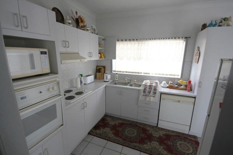 8 Langton Avenue, Mareeba QLD 4880, Mareeba - Thumbnail 4
