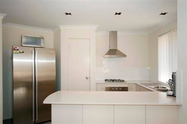 6A Abadan Road, SOUTHERN RIVER WA 6110, Southern River - Thumbnail 2