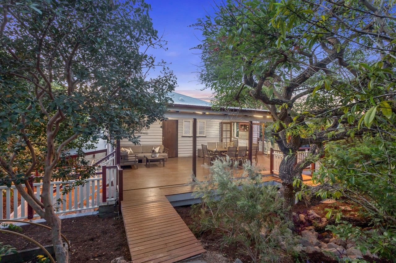15 Chisholm Street, Stafford Heights QLD 4053, Stafford Heights - Thumbnail 5