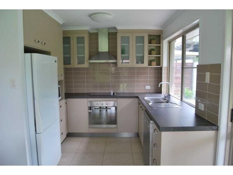 2 Anglers Parade, BLACKS BEACH QLD 4740, Blacks Beach - Thumbnail 2