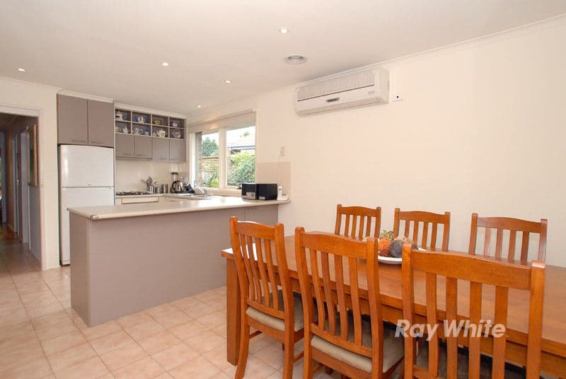 17 Andleon Way, SPRINGVALE SOUTH VIC 3172, Springvale South - Thumbnail 4