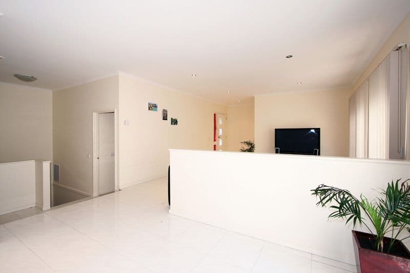 1D Hearthside Court, RINGWOOD VIC 3134, Ringwood - Thumbnail 4