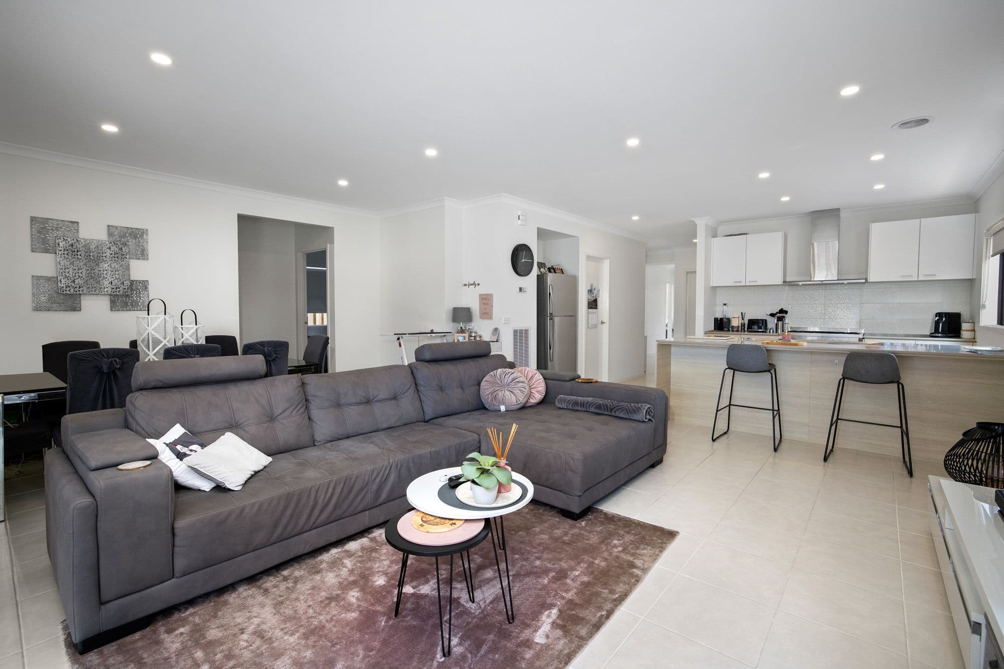 14 Larapinta Entrance, Werribee VIC 3030, Werribee - Thumbnail 3
