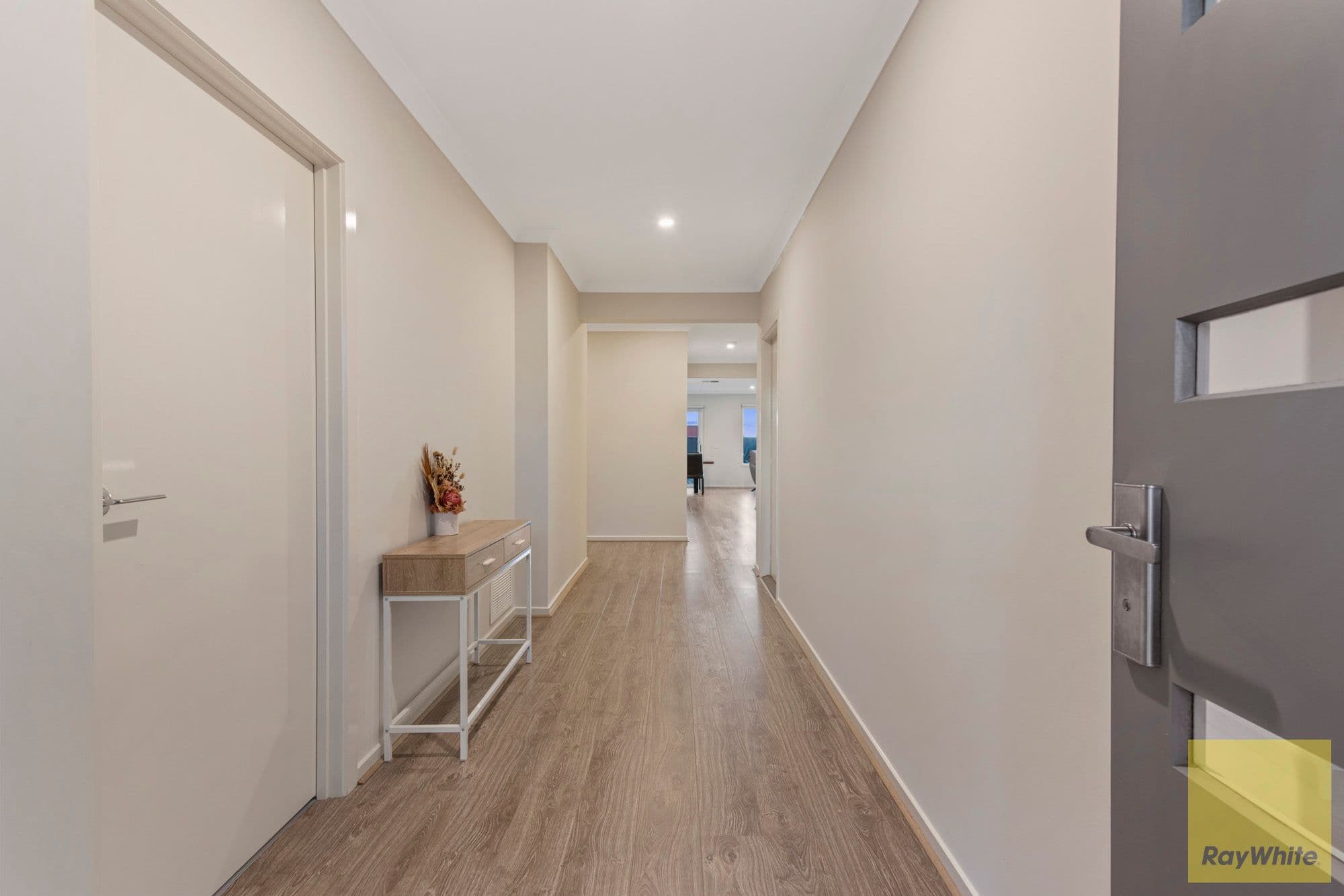 24 Paprika Way, Tarneit VIC 3029, Tarneit - Thumbnail 2