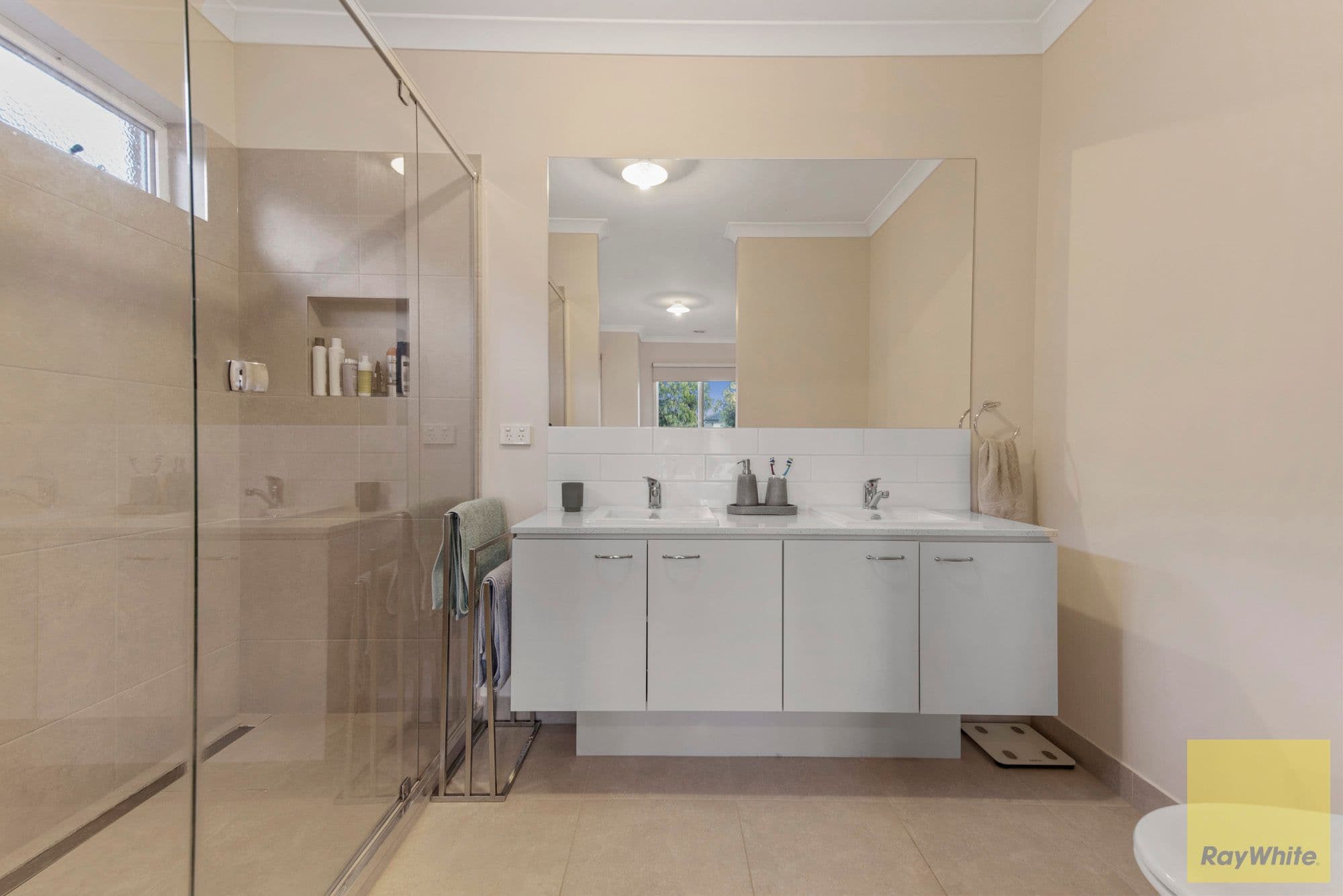 24 Paprika Way, Tarneit VIC 3029, Tarneit - Thumbnail 4