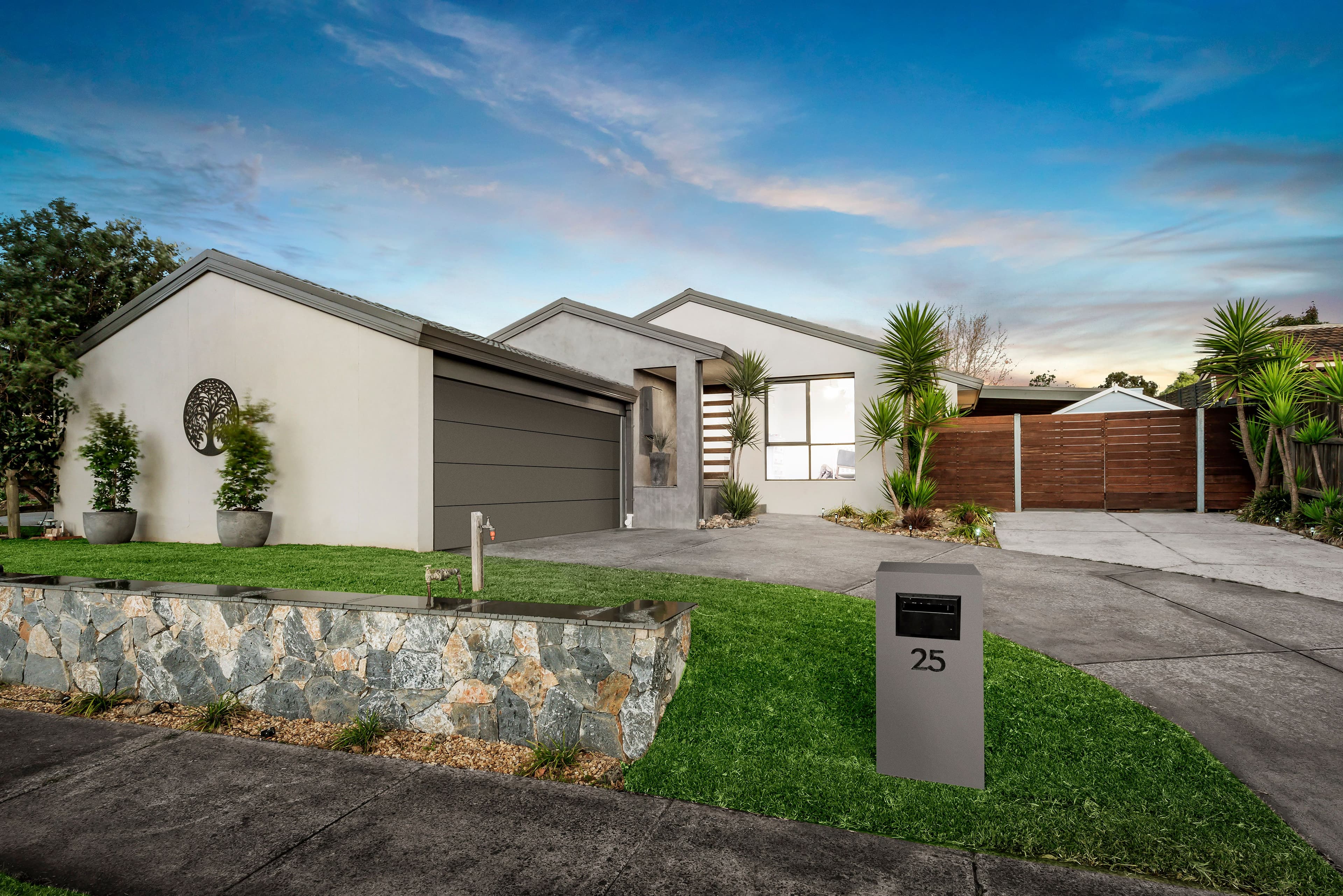 25 Belindavale Drive, Knoxfield VIC 3180, Knoxfield - Image 1