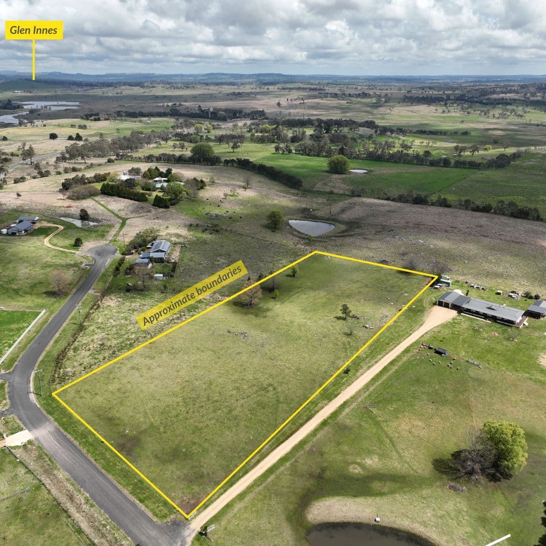 30 Sunnyview Drive, Glen Innes NSW 2370, Glen Innes - Image 1
