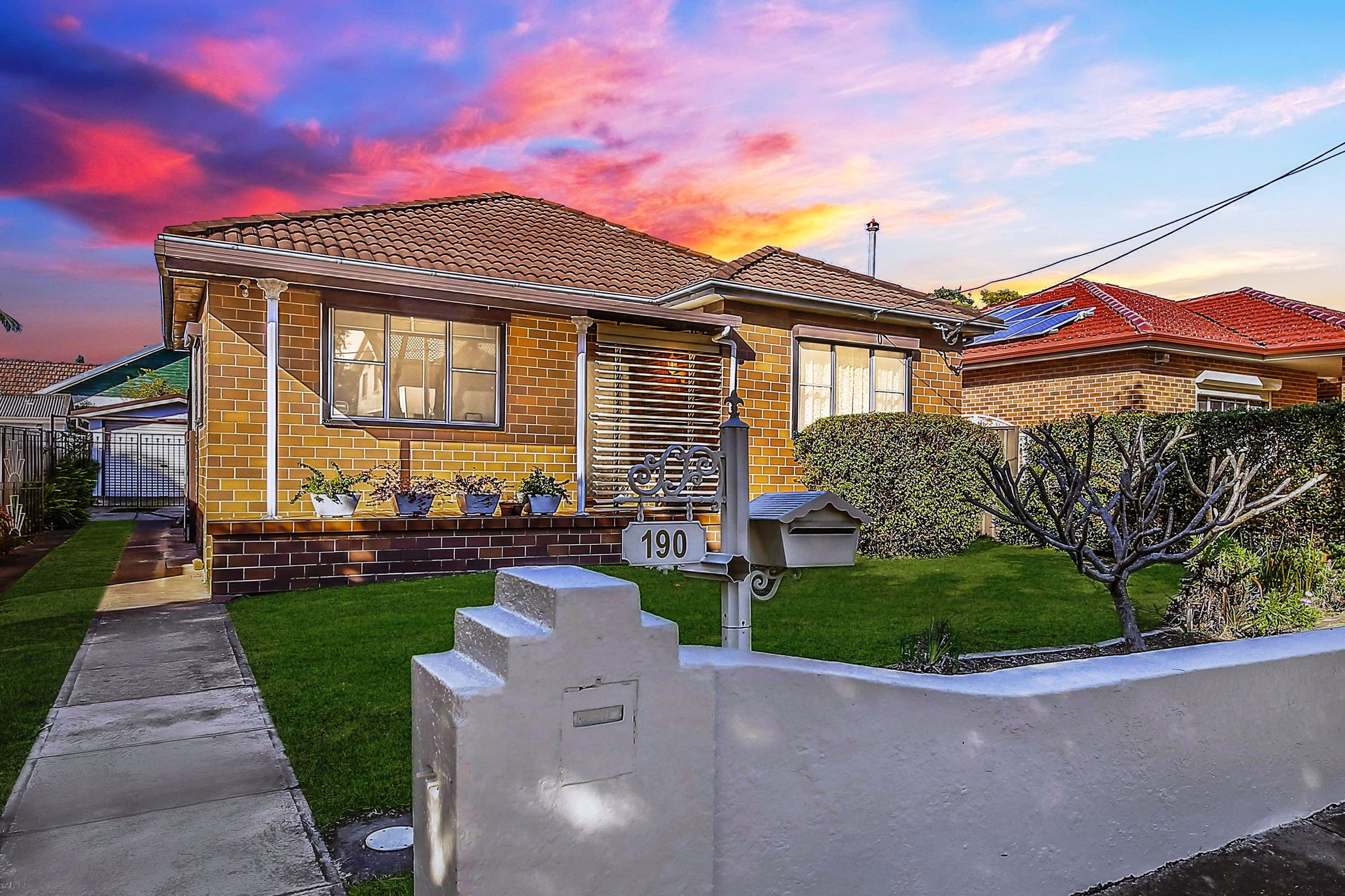 190 Bonds Road, Riverwood - Image 1