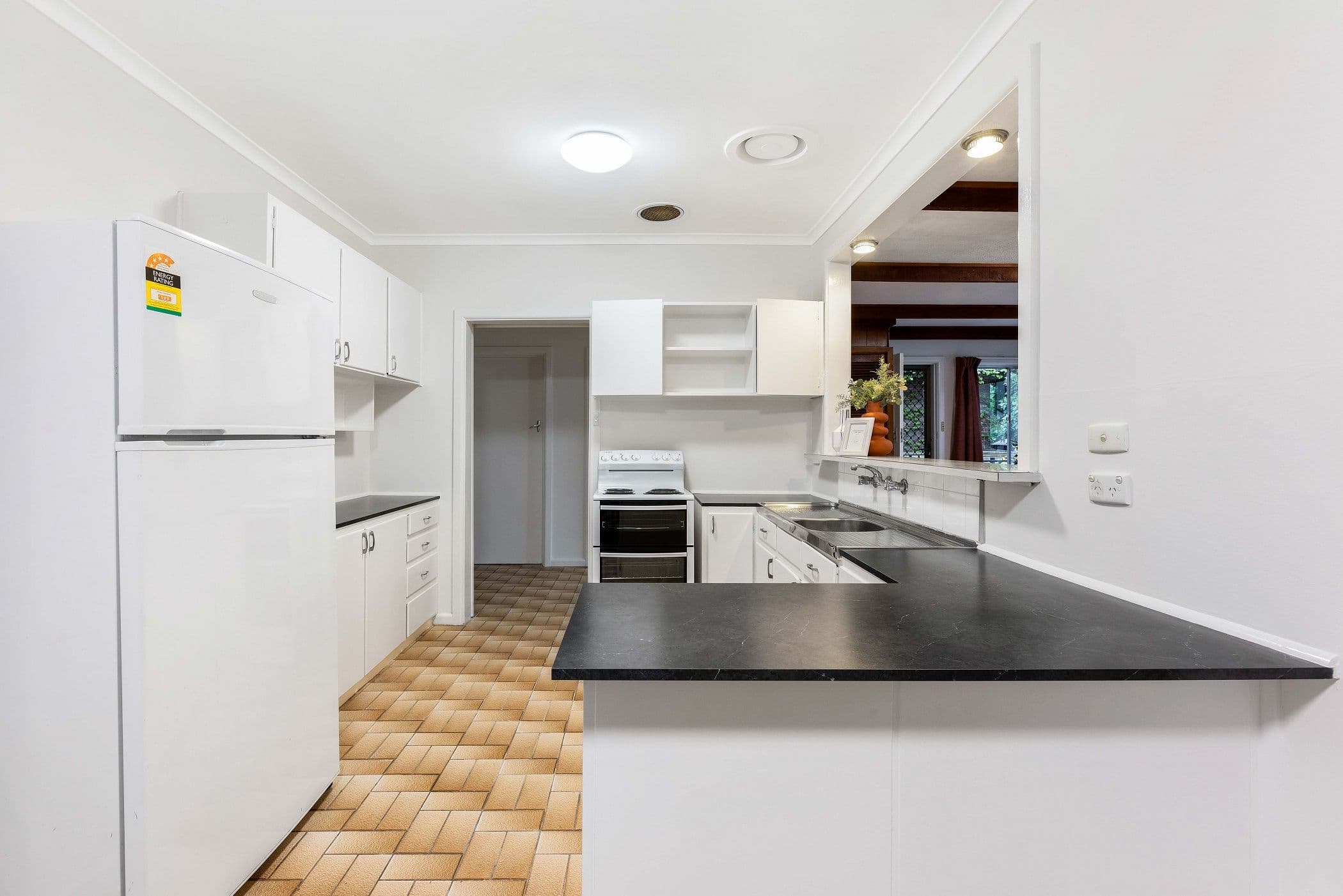7 Somerset Court, Blackburn South VIC 3130, Blackburn South - Thumbnail 5