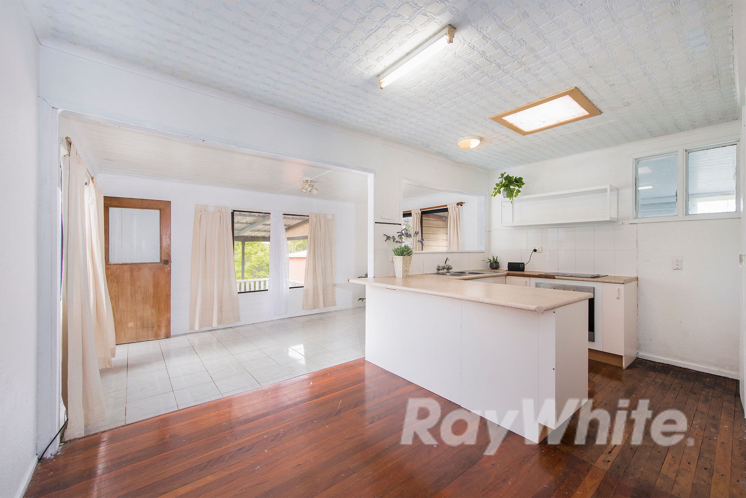 1 Carcoola Street, Kingston QLD 4114, Kingston - Thumbnail 4