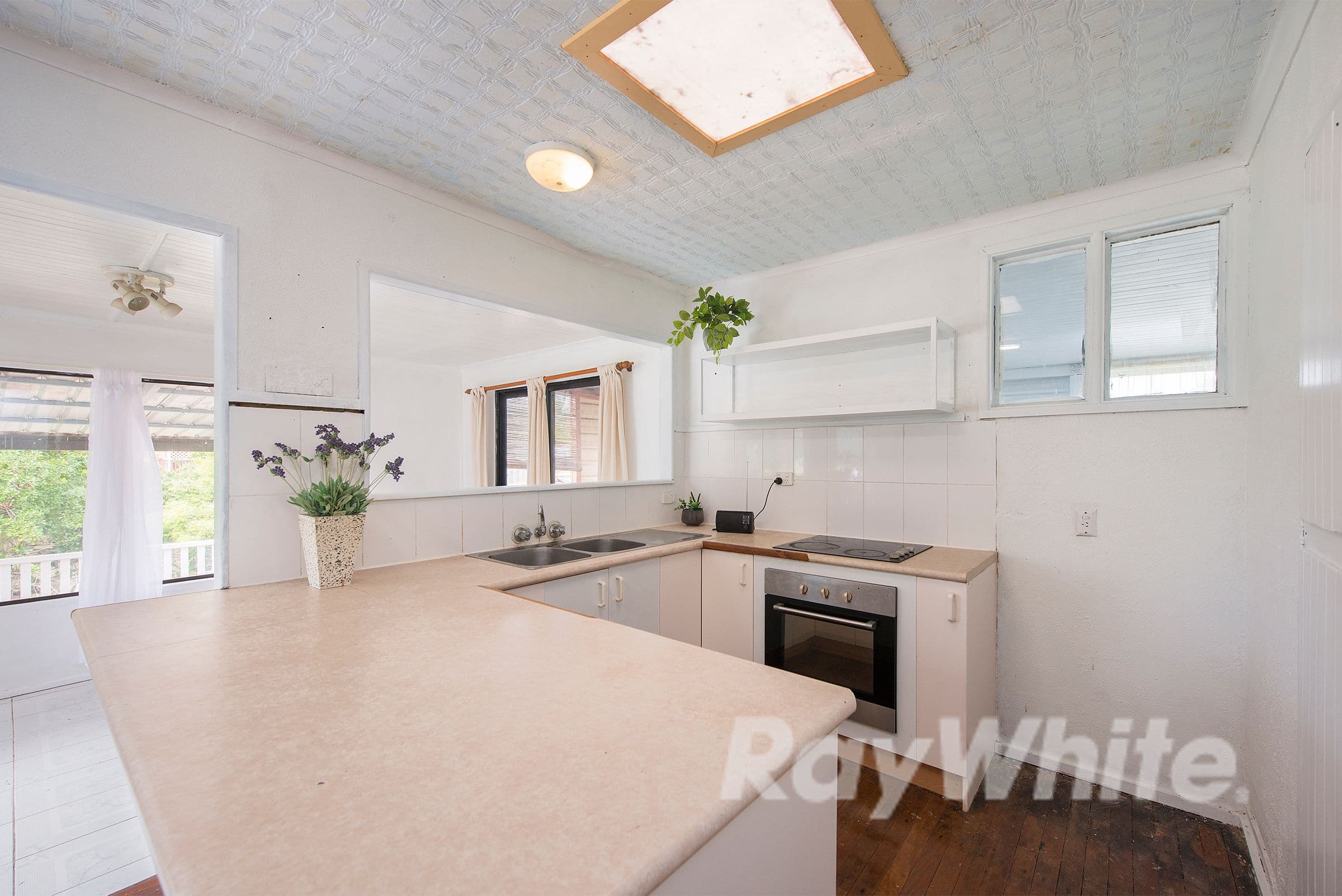 1 Carcoola Street, Kingston QLD 4114, Kingston - Thumbnail 5