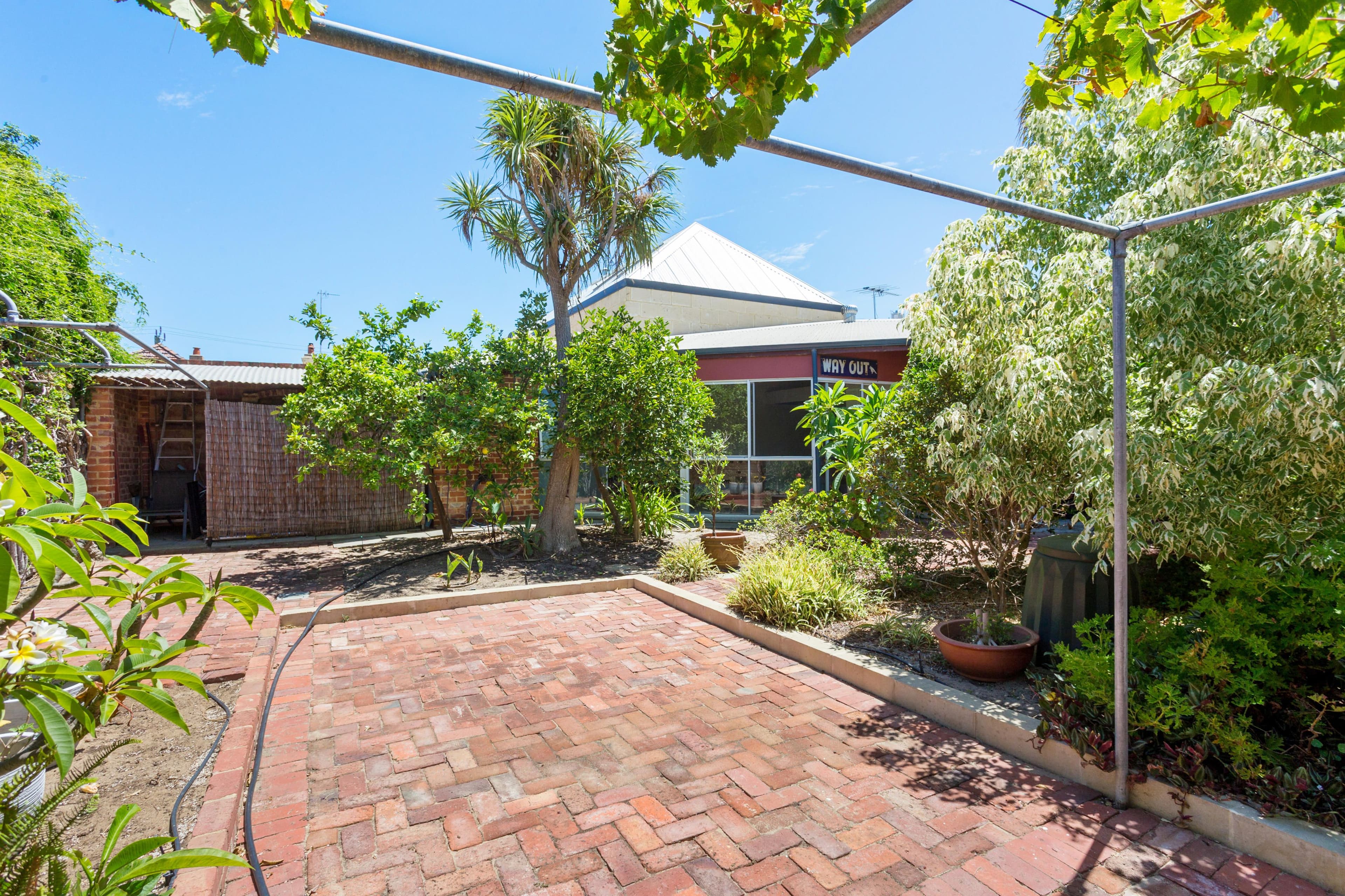 16 Russell Street, Fremantle WA 6160, Fremantle - Thumbnail 3