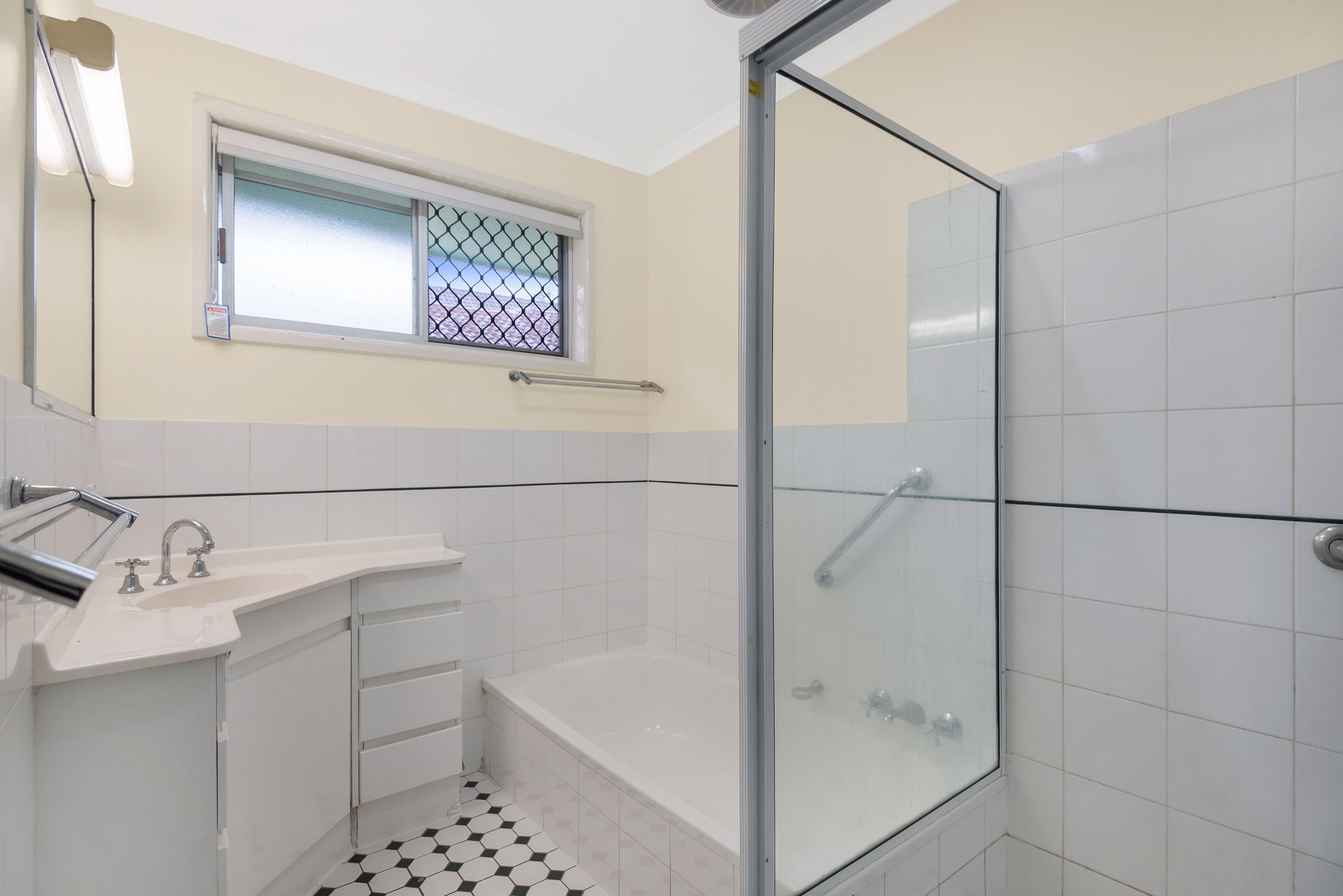 12 Pontresina Avenue, Tweed Heads - Thumbnail 5