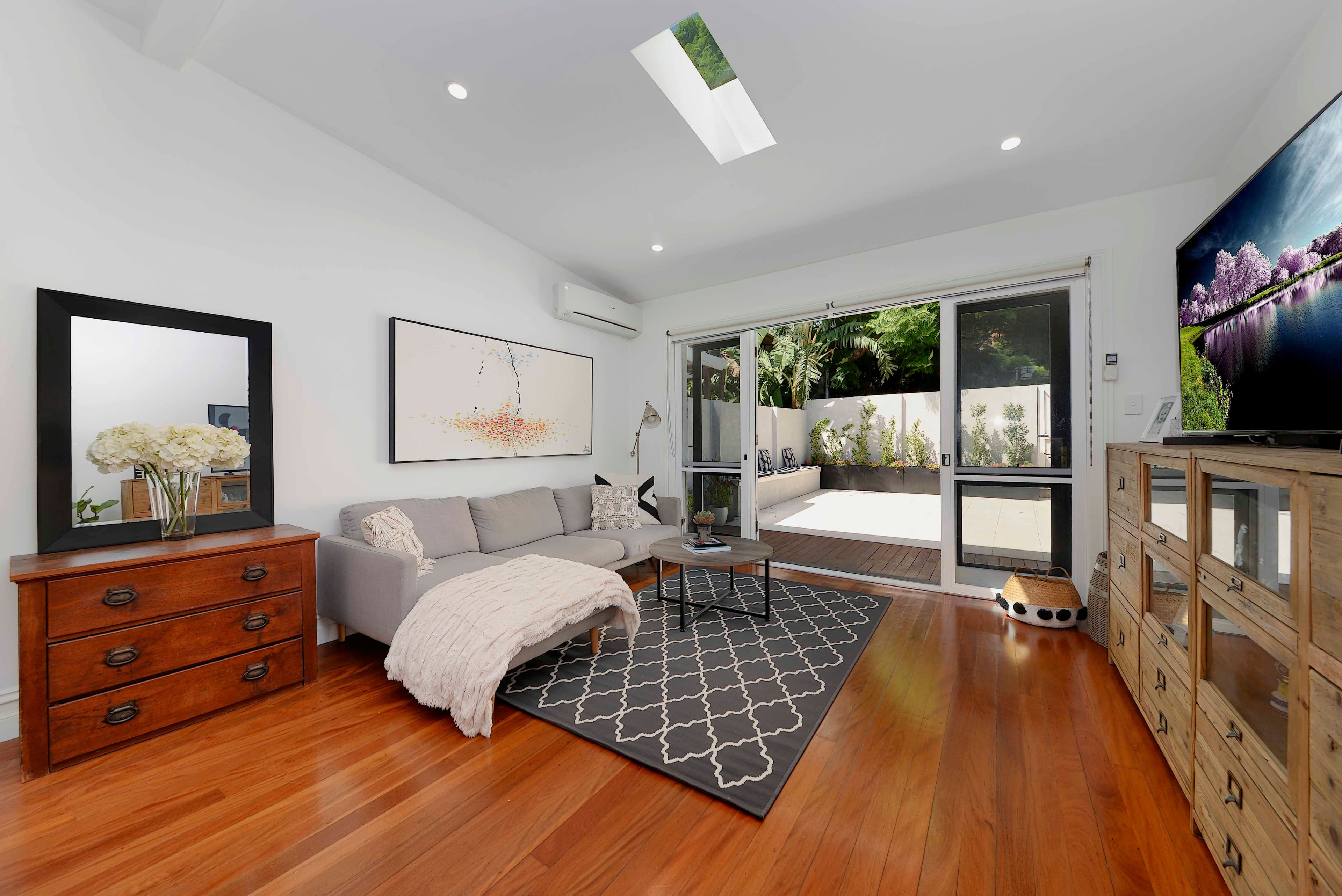 8 Tunbridge Street, Mascot - Image 1