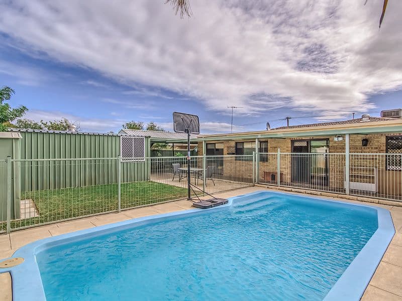 15 Beermullah Way, WAIKIKI WA 6169, Waikiki - Image 1