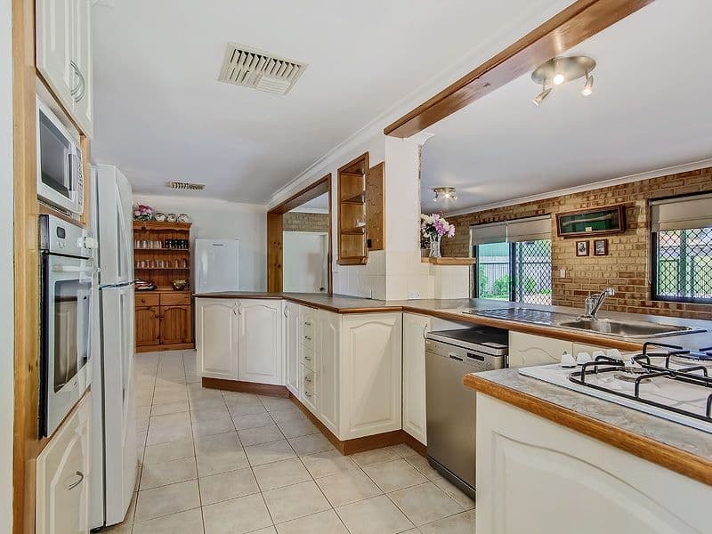 15 Beermullah Way, WAIKIKI WA 6169, Waikiki - Thumbnail 2