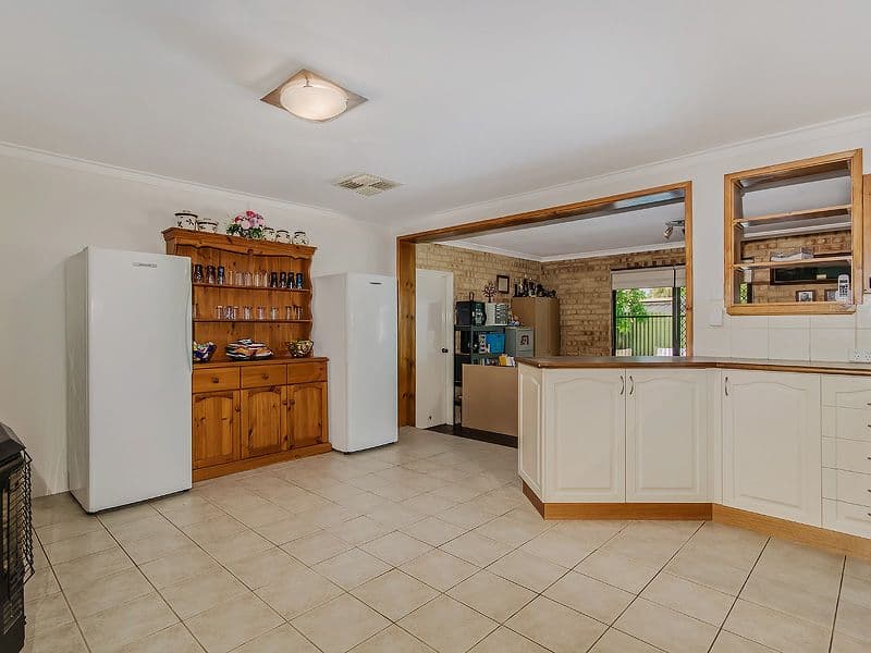 15 Beermullah Way, WAIKIKI WA 6169, Waikiki - Thumbnail 8