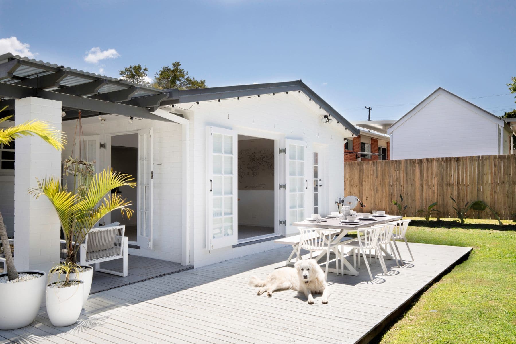 5 Ewan Street, Southport QLD 4215, Southport - Thumbnail 2