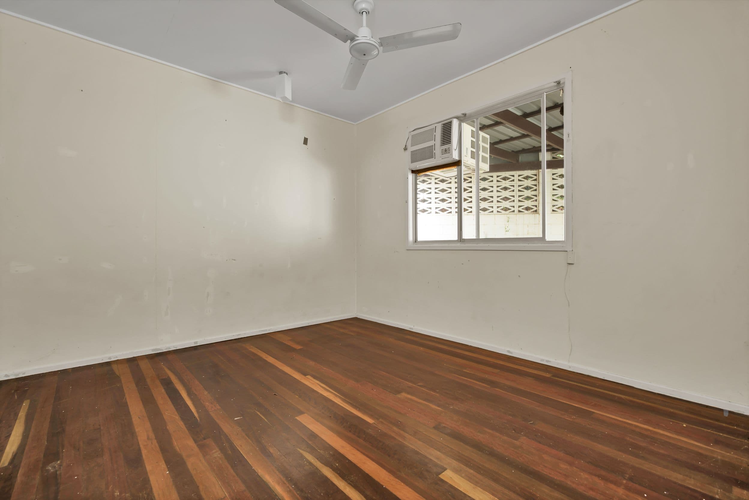 19 Boyne Crescent, West Gladstone QLD 4680, West Gladstone - Thumbnail 8