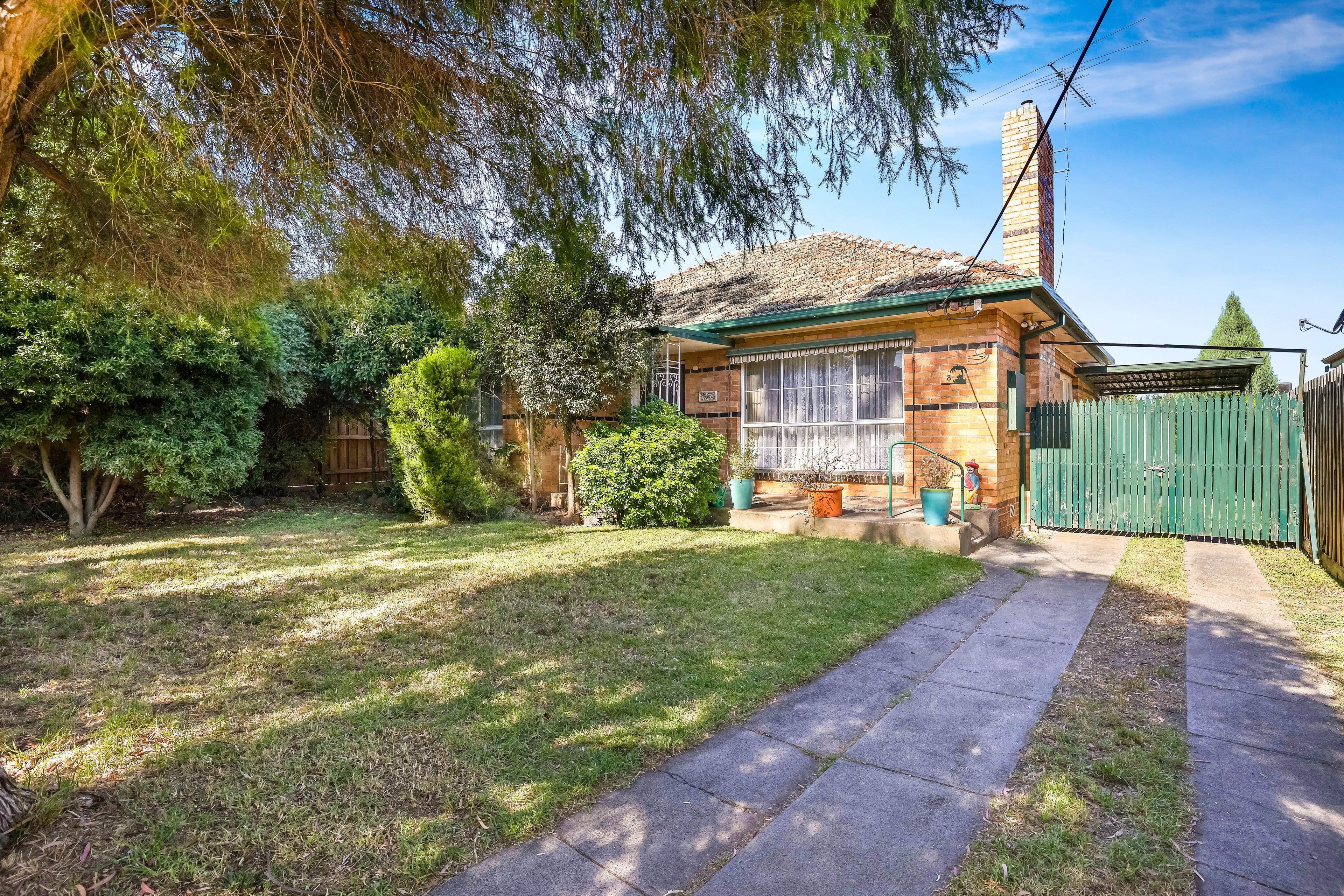 8 Hubert Avenue, Glenroy VIC 3046, Glenroy - Thumbnail 2