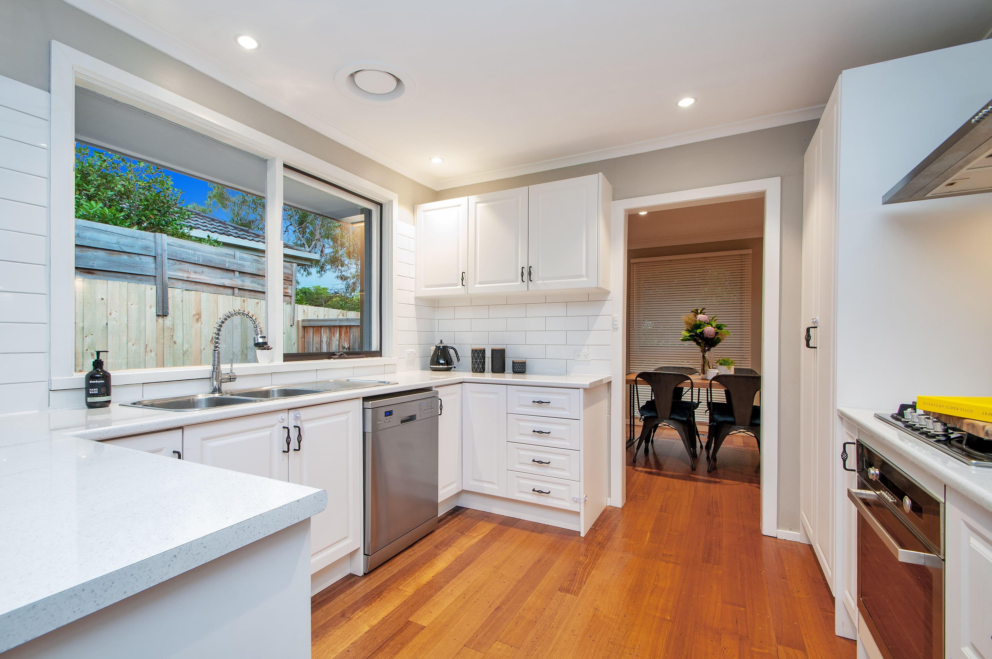 8 Carcoola Road, Ringwood East VIC 3135, Ringwood East - Thumbnail 2