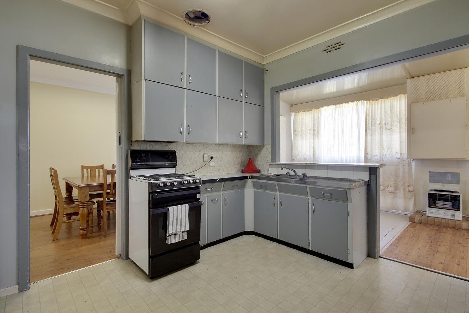 6 Elizabeth Street, GOULBURN NSW 2580, Goulburn - Thumbnail 4