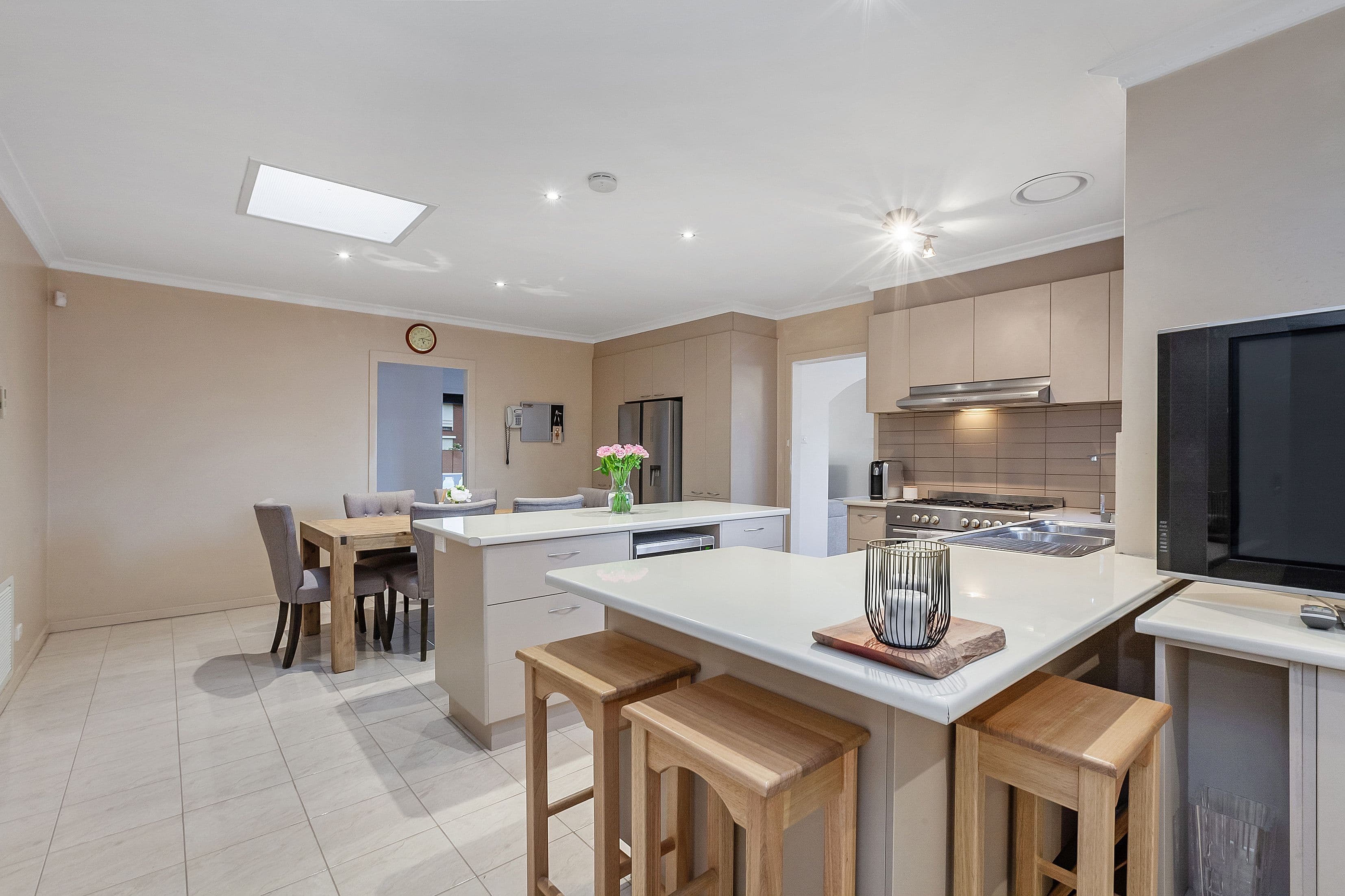 7 Pallant Avenue, Reservoir VIC 3073, Reservoir - Thumbnail 6