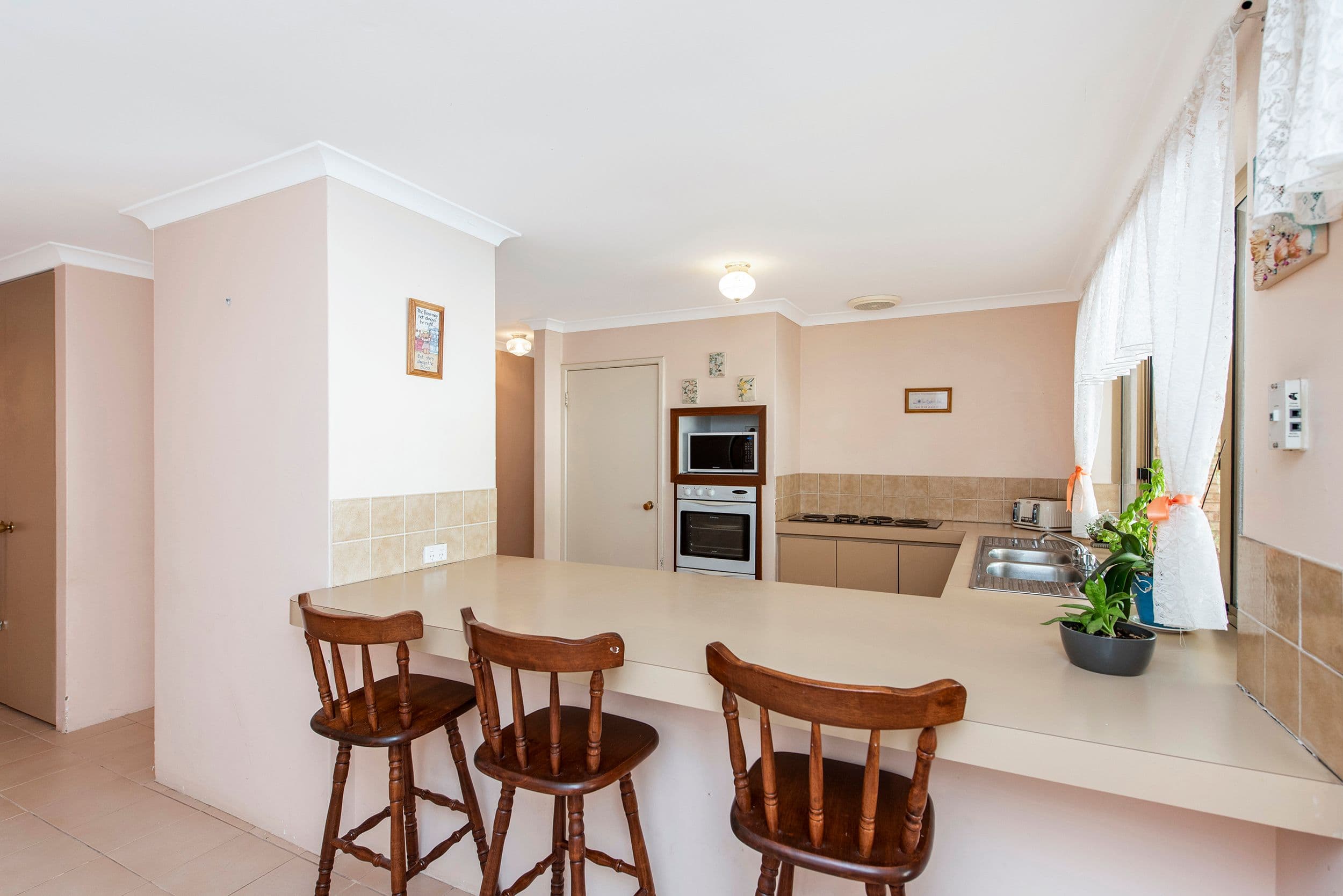 71 Cuthbertson Drive, Cooloongup WA 6168, Cooloongup - Thumbnail 2