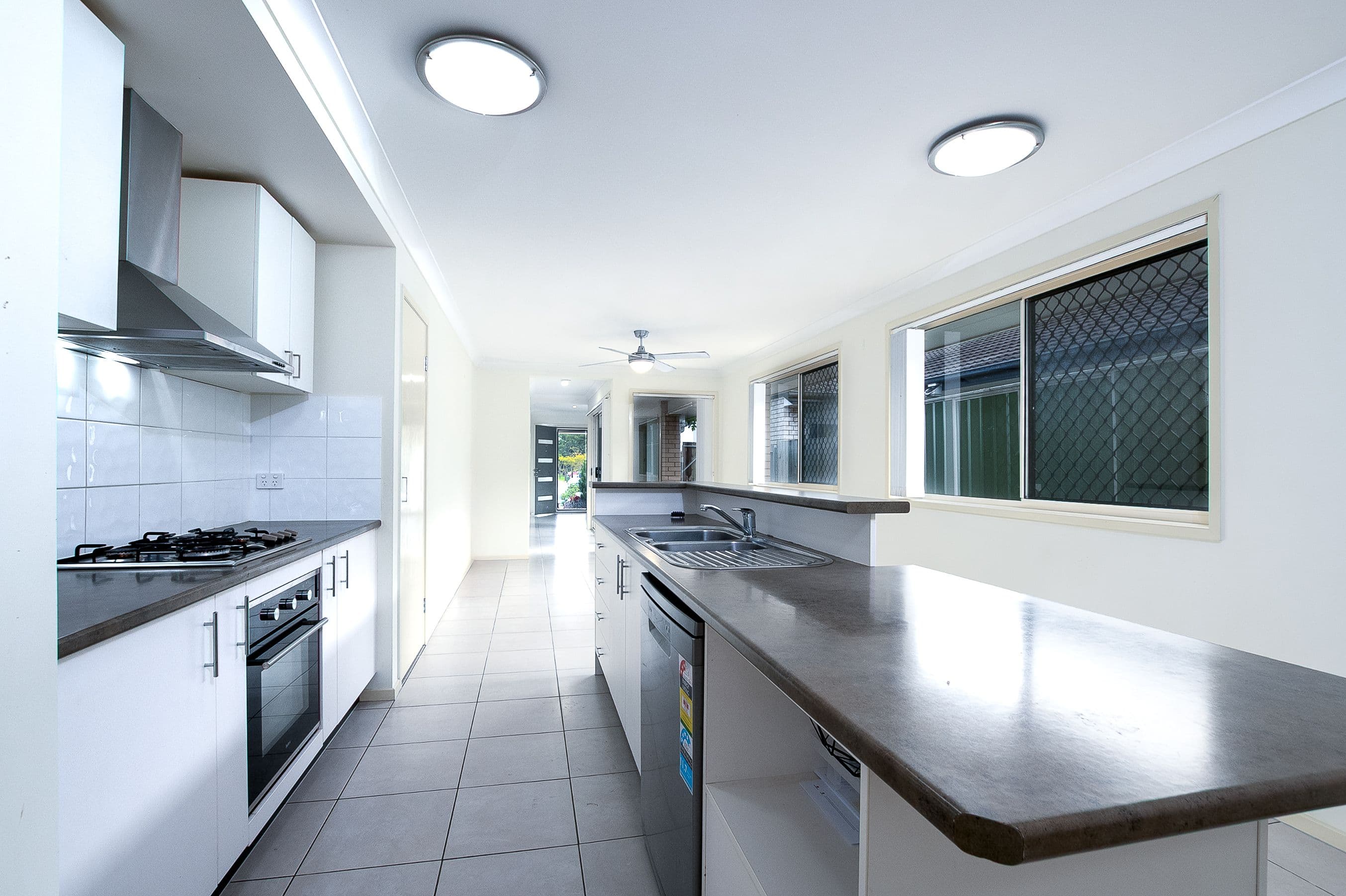 92 Huntley Crescent, Redbank Plains QLD 4301, Redbank Plains - Thumbnail 4