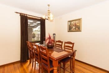 6 Bayville Drive, DINGLEY VILLAGE VIC 3172, Dingley Village - Thumbnail 4
