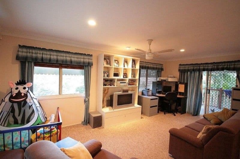 16 Ridgepointe Drive, CORNUBIA QLD 4130, Cornubia - Thumbnail 5
