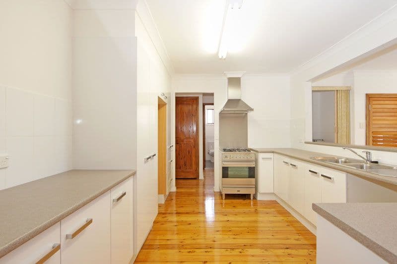 49 Sierra Avenue, BATEAU BAY NSW 2261, Bateau Bay - Thumbnail 2