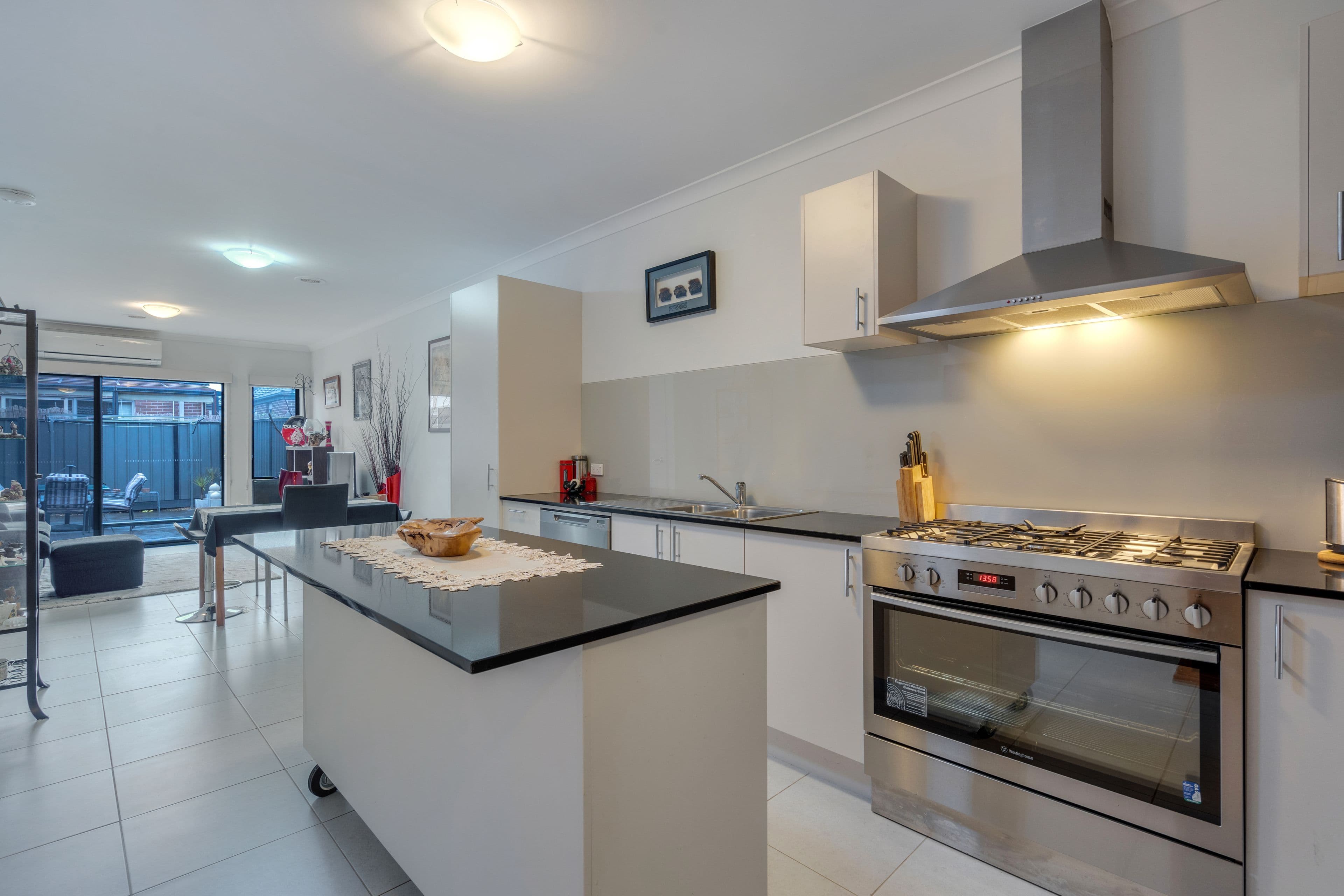 23 Groveton Street, Craigieburn VIC 3064, Craigieburn - Thumbnail 3