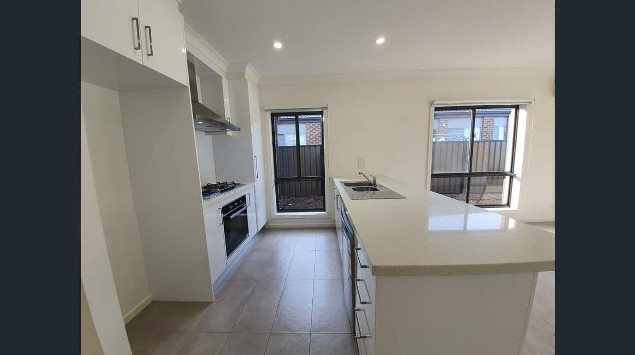 9 Parkinson Street, WEIR VIEWS VIC 3338, Weir Views - Thumbnail 6