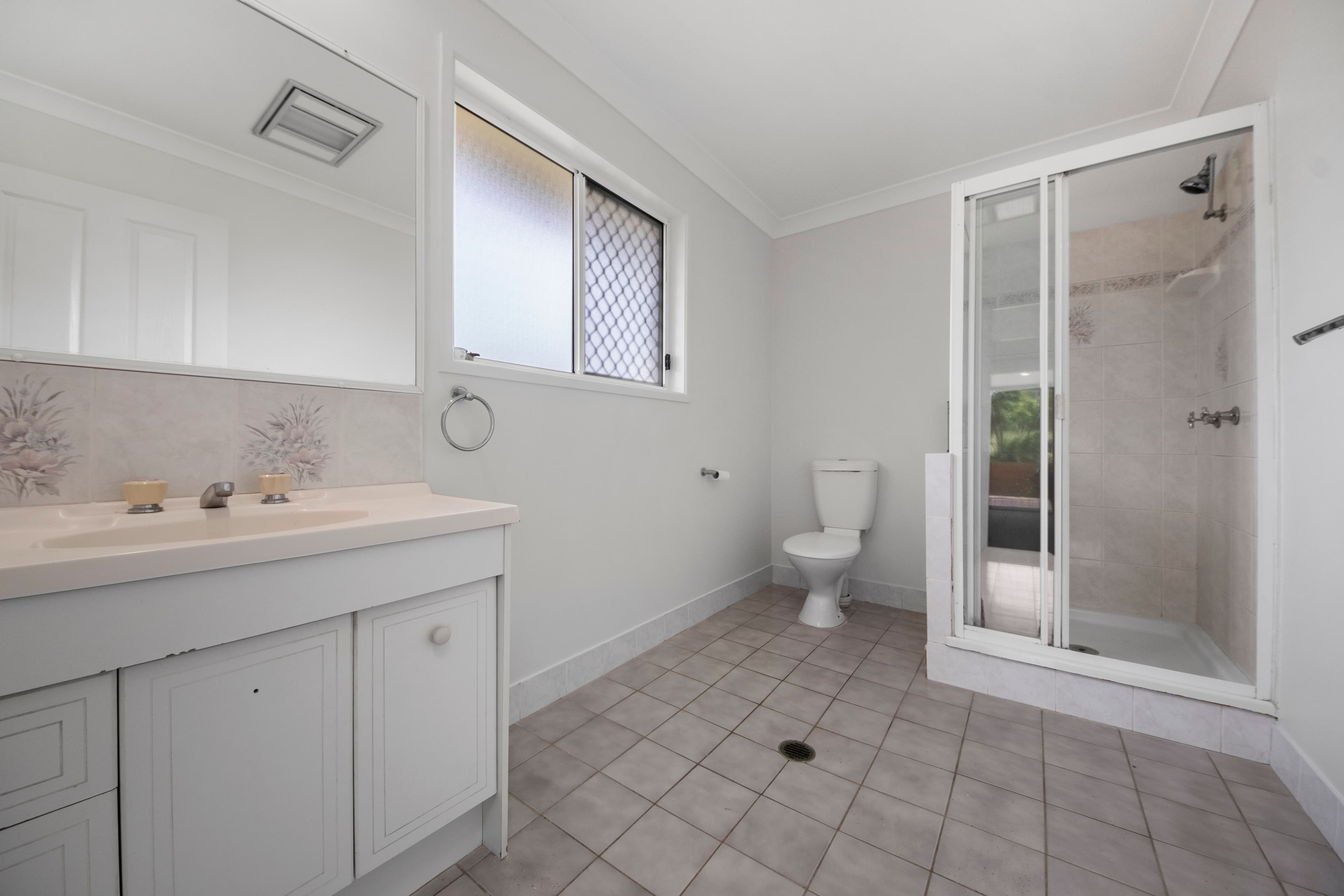 18 Vaughans Road, Inverness QLD 4703, Inverness - Thumbnail 6