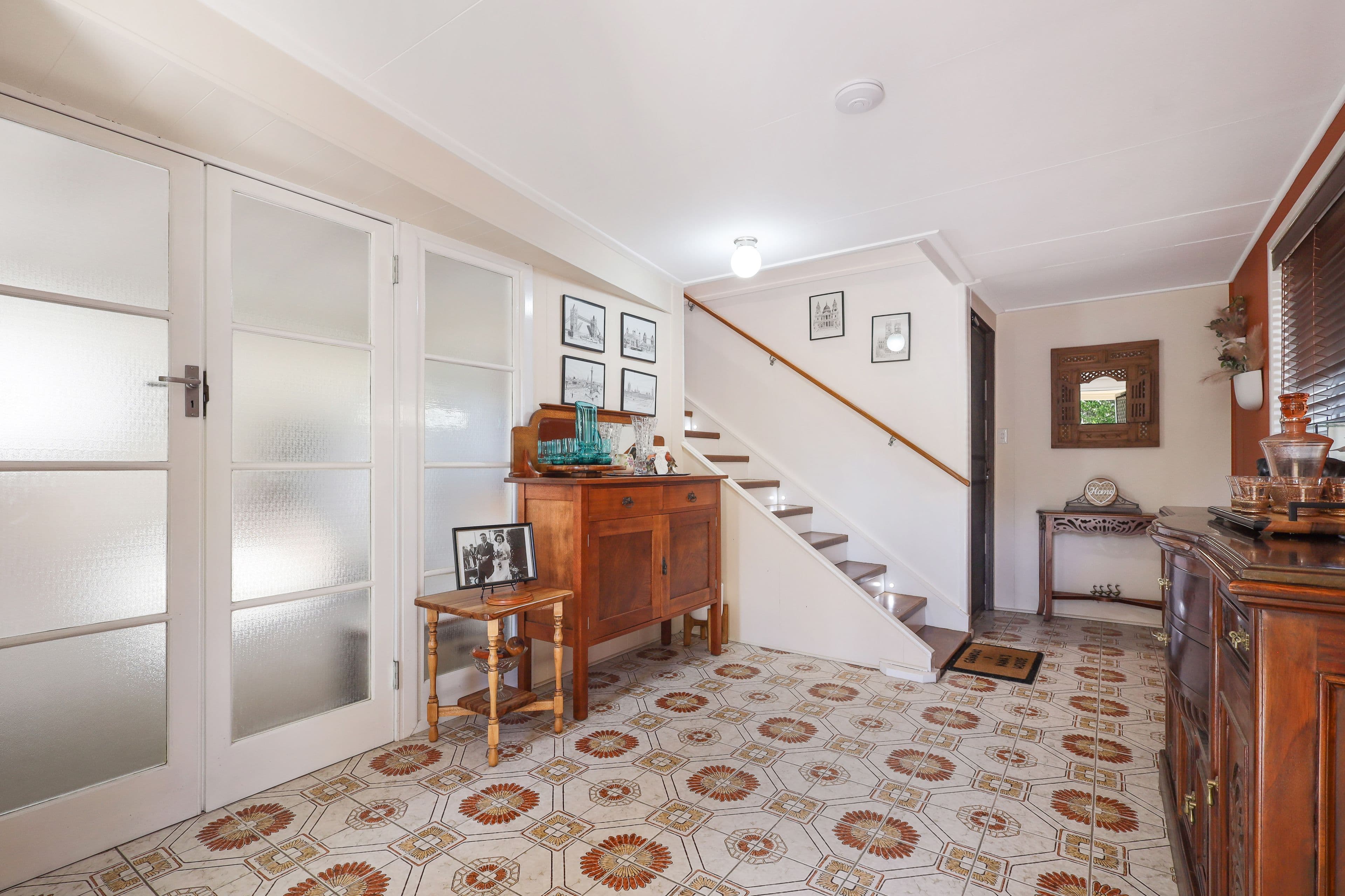 24 Yanderra Avenue, Arana Hills QLD 4054, Arana Hills - Thumbnail 2