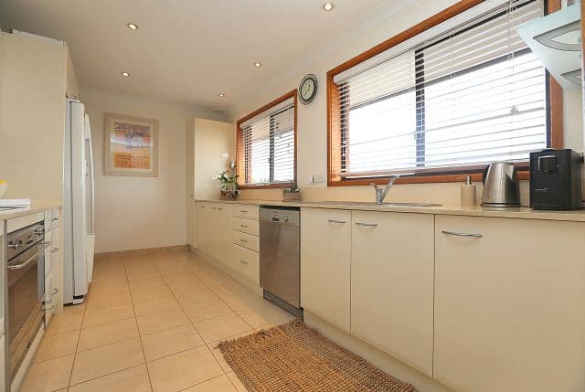 4 Bangalay Street, Georges Hall NSW 2198, Georges Hall - Thumbnail 4
