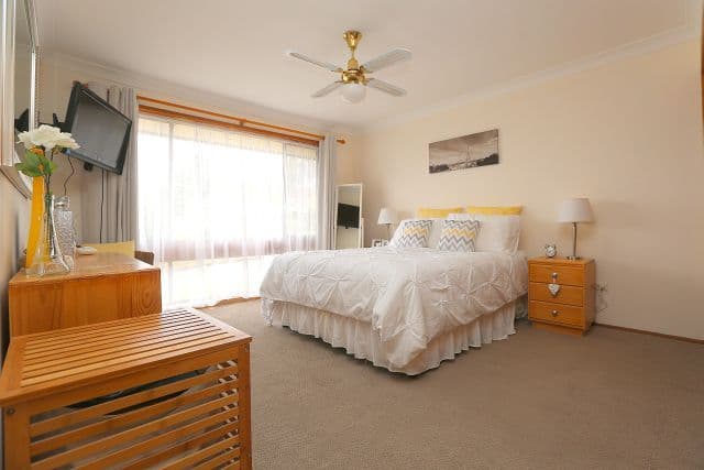 4 Bangalay Street, Georges Hall NSW 2198, Georges Hall - Thumbnail 6