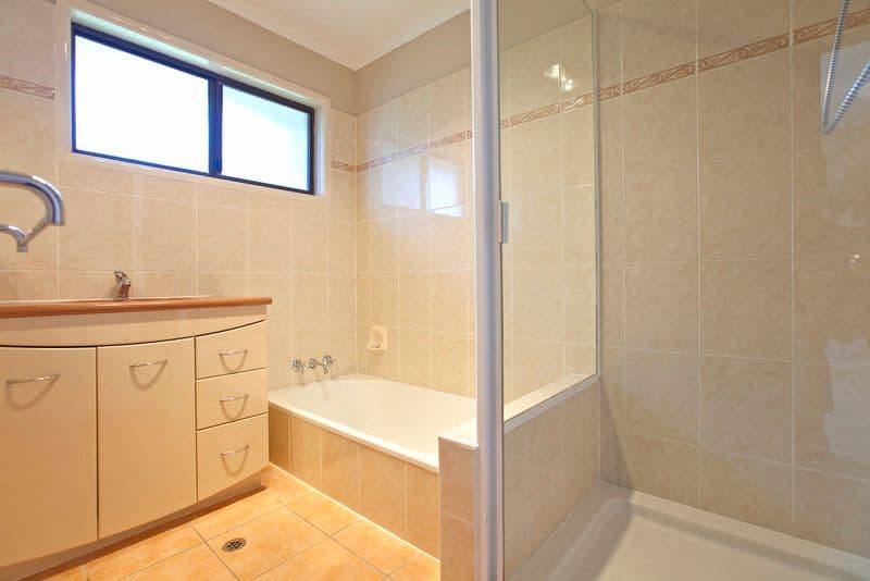 16 Larbonya Crescent, CAPALABA QLD 4157, Capalaba - Thumbnail 5