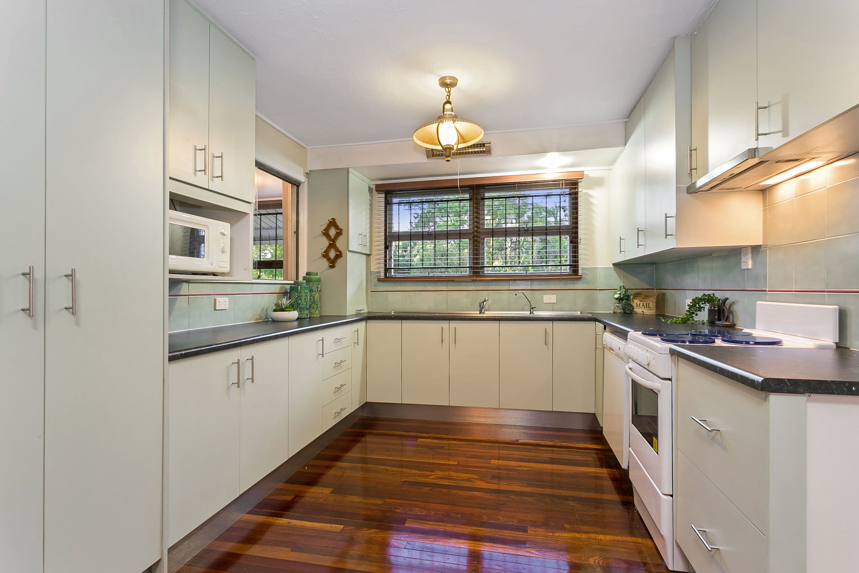 21 Durness Street, Kenmore QLD 4069, Kenmore - Thumbnail 3
