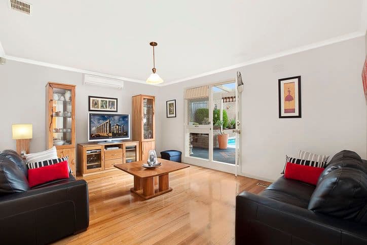 9 Benton Court, DONCASTER VIC 3108, Doncaster - Thumbnail 3