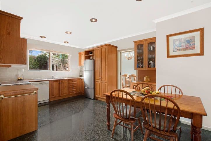 9 Benton Court, DONCASTER VIC 3108, Doncaster - Thumbnail 5