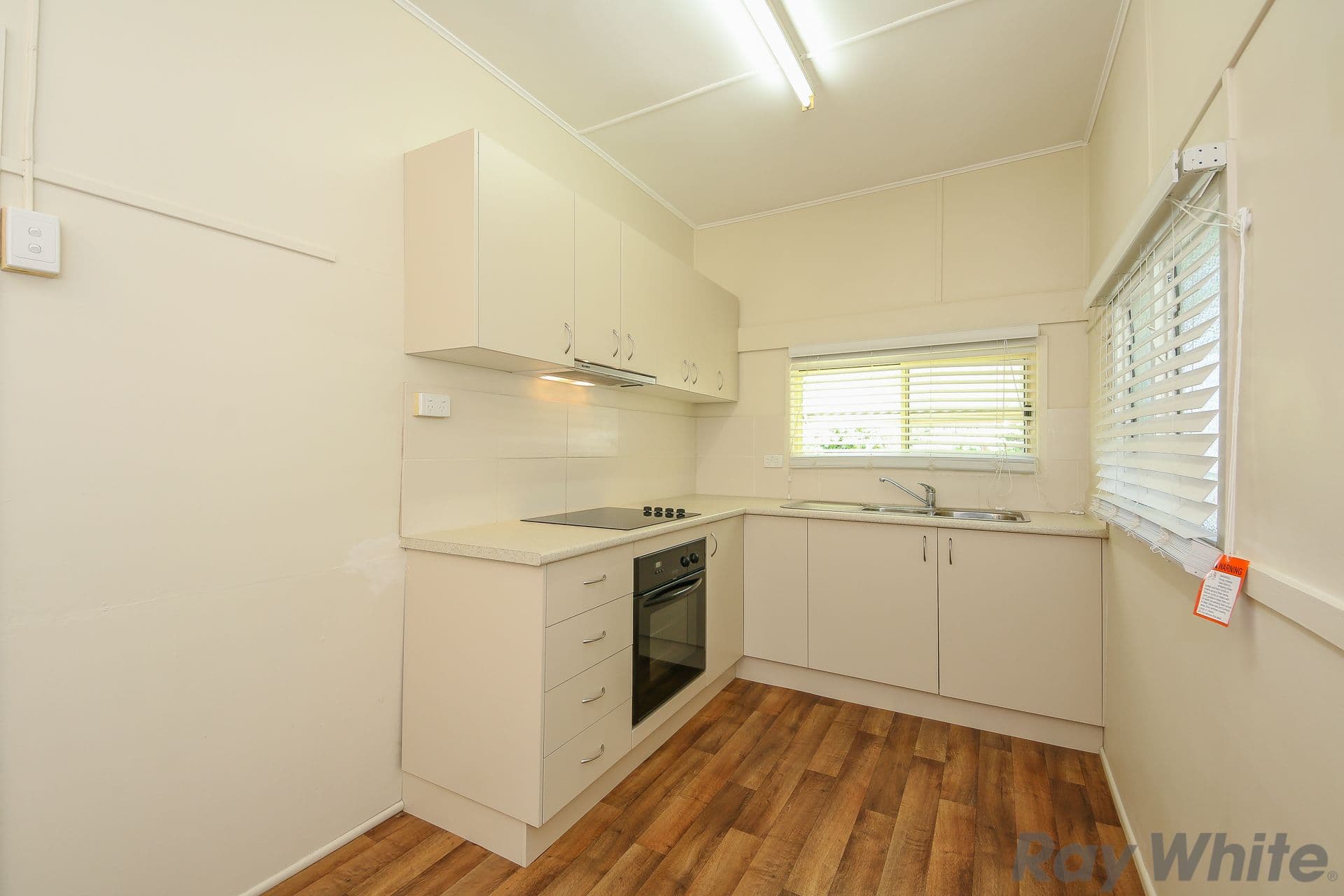 108 Dover Road, Redcliffe QLD 4020, Redcliffe - Thumbnail 6
