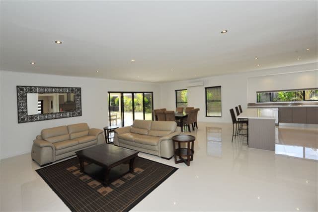 32 Sommariva Street, WESTBROOK QLD 4350, Westbrook - Thumbnail 2
