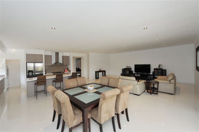 32 Sommariva Street, WESTBROOK QLD 4350, Westbrook - Thumbnail 3