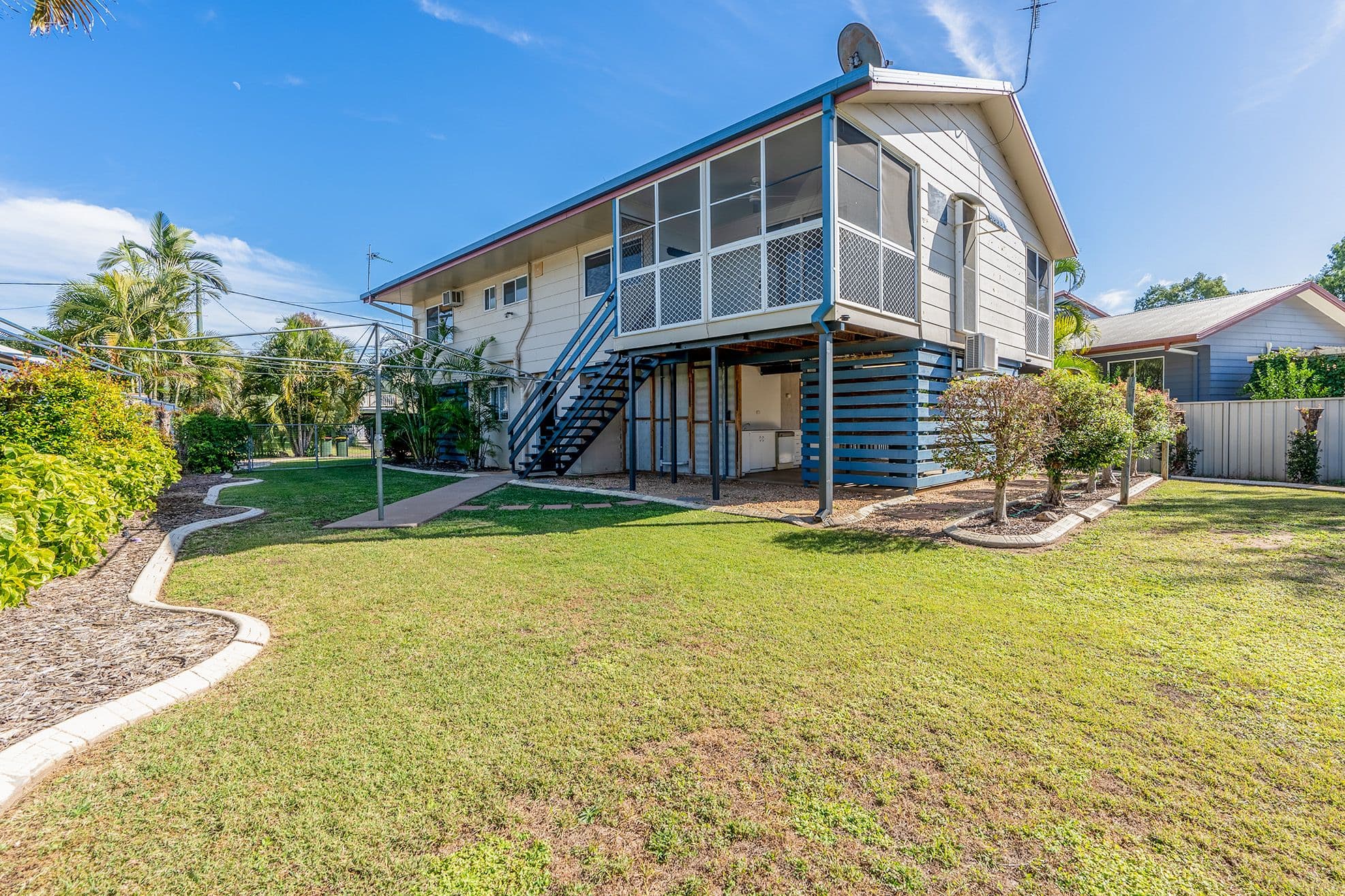 26 Colleen Avenue, Emerald QLD 4720, Emerald - Thumbnail 2