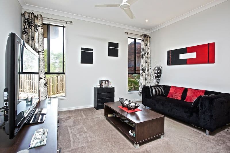 27 Chinaberry Crescent, UPPER COOMERA QLD 4209, Upper Coomera - Thumbnail 4