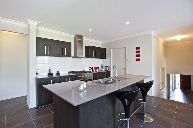 27 Chinaberry Crescent, UPPER COOMERA QLD 4209, Upper Coomera - Thumbnail 6