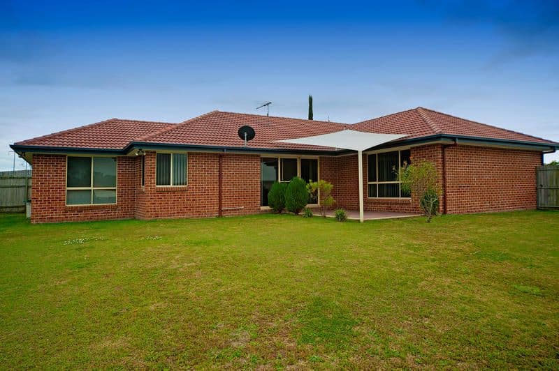 8 Fimbriata Court, ORMEAU QLD 4208, Ormeau - Thumbnail 6
