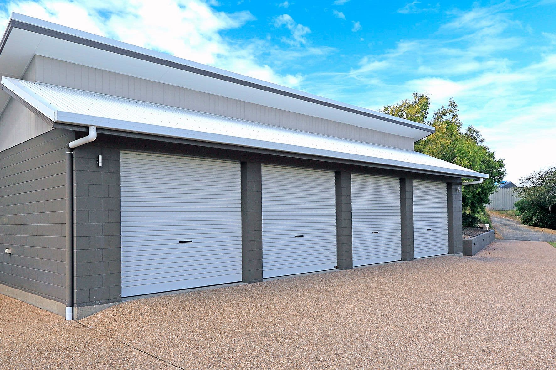 9 Hardy Street, Emu Park QLD 4710, Emu Park - Thumbnail 2